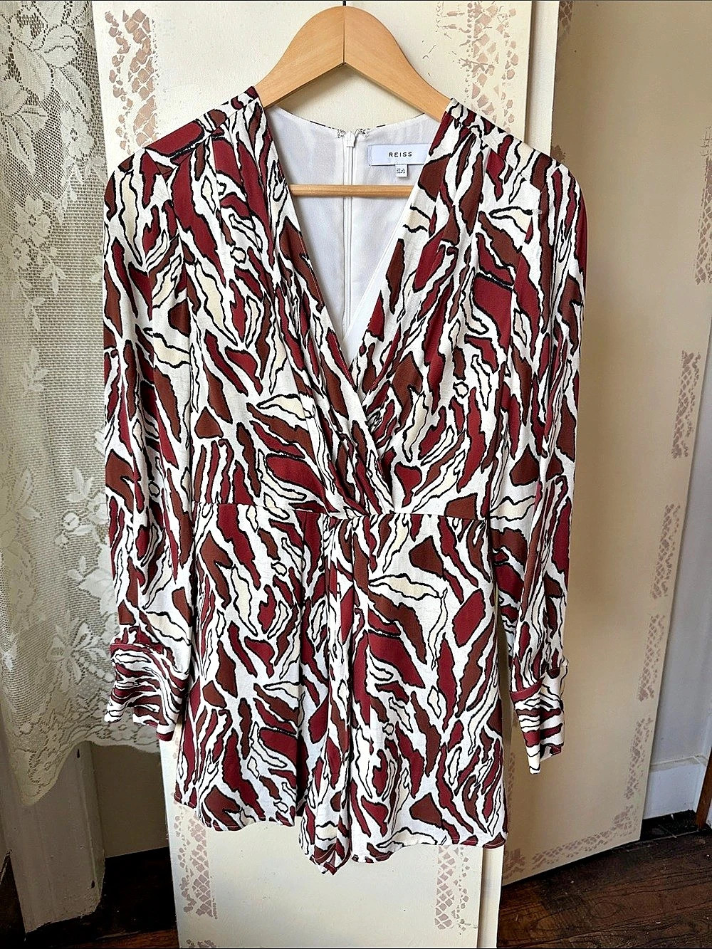 REISS Abstract Print Mini Romper in Burgundy & White Size 8 Like N